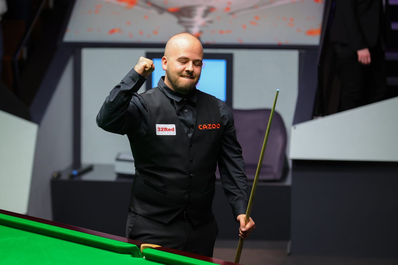 国足比赛的 国足比赛的